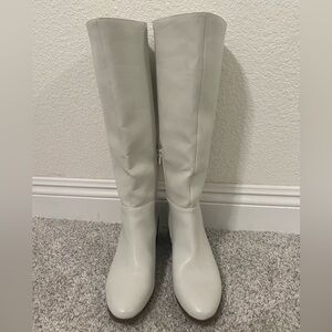 Elegant White Knee-High Women's Boots